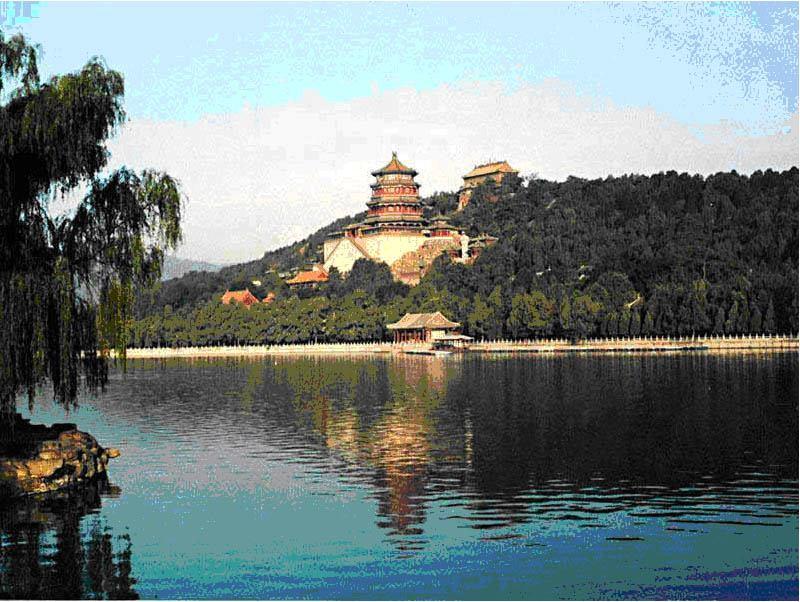 once a sacred area used only by the emperors of China for important ceremonies to honor Heaven, the supreme power.