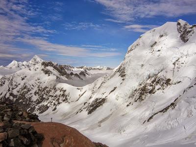 View from Empress Hut over Baker Saddle to Footstool and Mt Sefton
