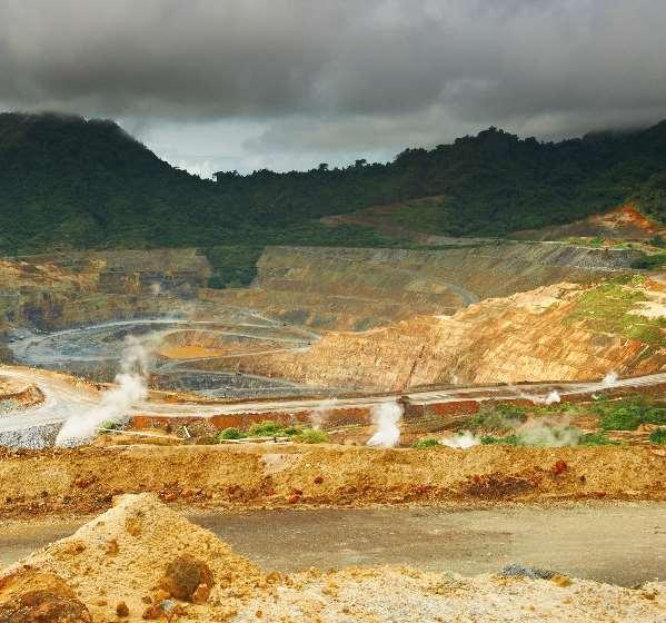 Lihir one of the world s largest gold deposits Mineral Resource 1 Ore Reserve 1 Au 59Moz 29Moz Commenced production in 1997 One deposit, one open pit, multiple ore zones Approximately 30 years of