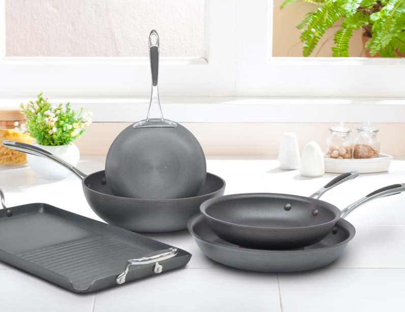 Made out of hard anodized aluminum, this set is meant for heavy duty cooking; it will not chip,