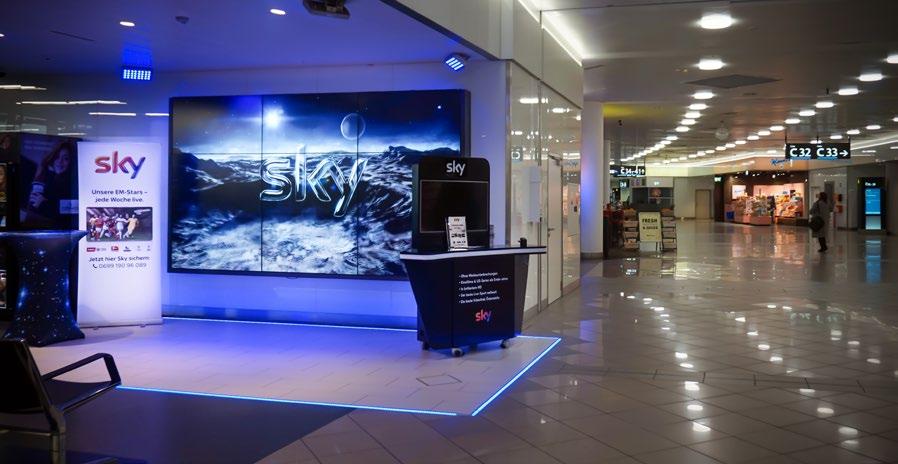 PROMOTIONS Pier West / C gates Schengen departures / arrivals In addition to the display area, the digital wall in the