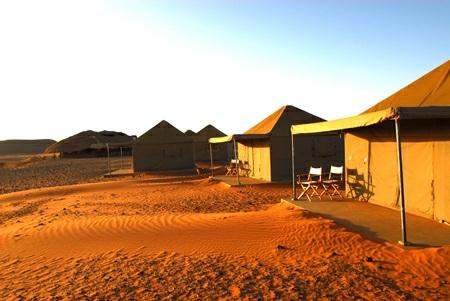 FIXED TENTED CAMP This permanent tented camp lies just a stone s throw away from the Meroe pyramids with great views of this ancient wonder.