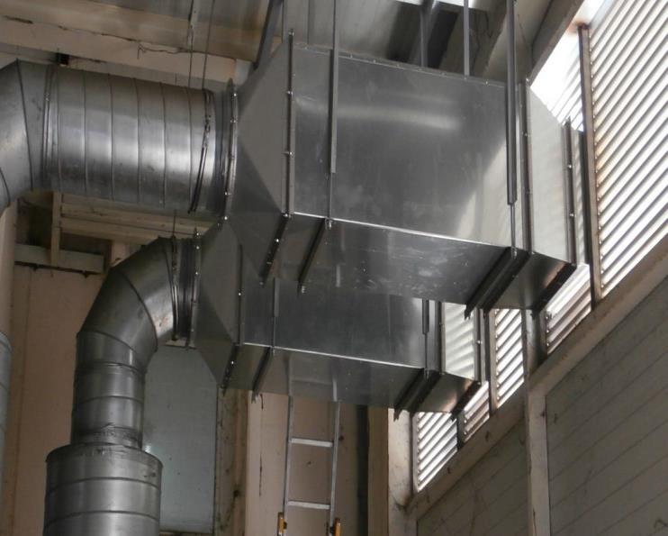 Slika 7. Prigušivači buke u ventilacijskom sustavu U novijoj tehnologiji ide se i dalje, pa je moguće: 1. instalirati tiše električne motore i transformatore; 2.