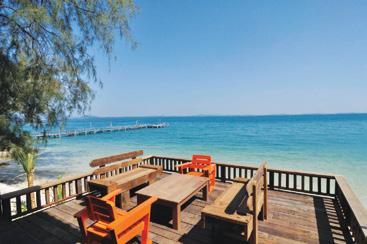 Location Koh Samet is located in the Gulf of Thailand just 3 hours drive from Bangkok and accessible by a short 25 minute shuttle boat crossing from Ao Prao Pier, Ban Phe in Rayong province.