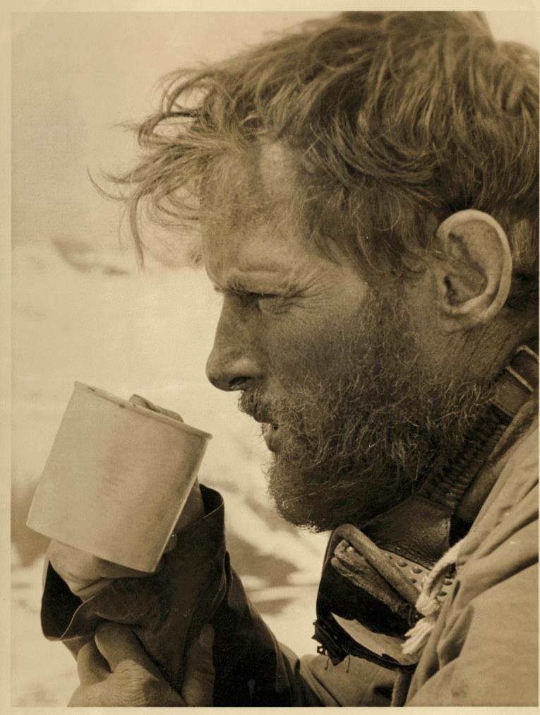 PRESS RELEASE Inspiring Adventure Antarctic Explorer and Lifetime Adventurer: Tom Price An exhibition at Keswick Museum & Art Gallery 12 th November 2015 6 th February 2016 Tom Price (1919-2013) had