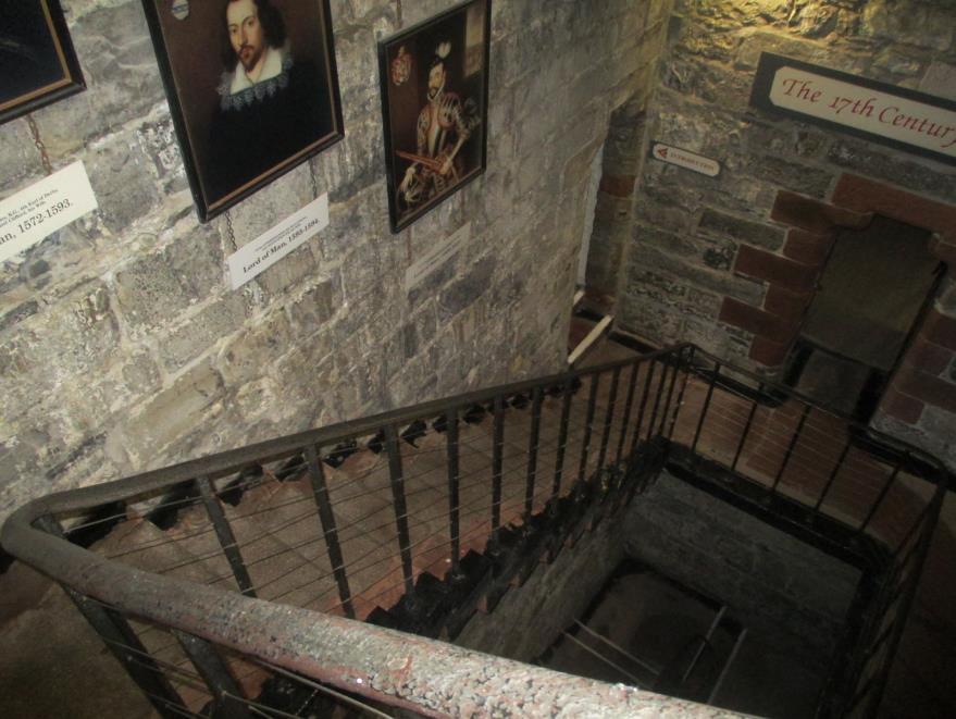 Route Down To visit the period dressed rooms there is a second spiral staircase which leads down. There are 32 spiral staircase steps to reach the Medieval Banqueting Hall. There is a handrail.