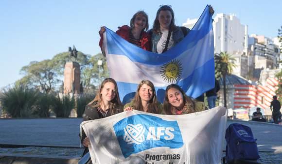 in buenos aires DESCRIPTION Students will learn about historic and modern human rights issues in Argentina