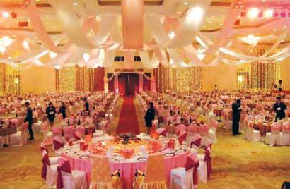 1 2 3 4 1 Grand Ballroom - GICC 2 Ming Ren Restaurant 3 Hainan Kitchen 4 Good Friends Restaurant FOOD & BEVERAGE ( F&B ) The Resort has earned a name for itself as a gastronomic hub offering a