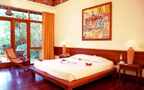 Each of the 83 rooms has teak floors and typical Burmese furniture. The décor is simple and the rooms are uncluttered.