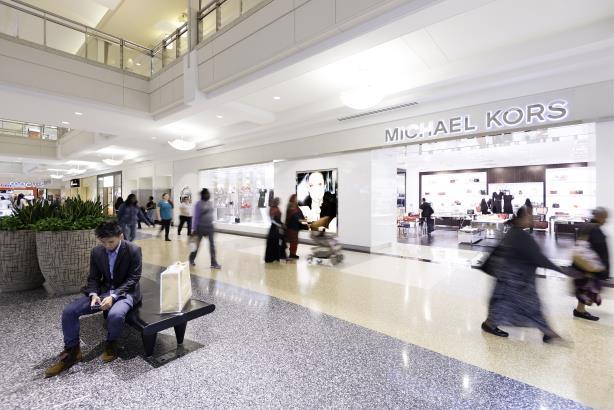 Kings Plaza & Green Acres Mall Acquisition Grew & Complimented Macerich s NYC Presence In 2012 Macerich announced the $1.