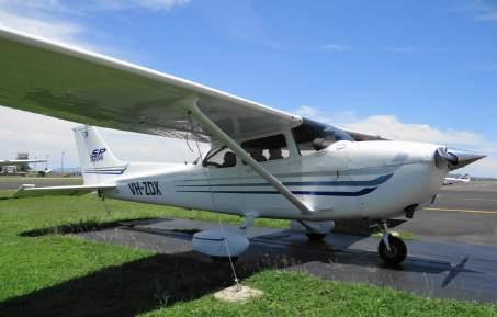 ROCKHAMPTON AERO CLUB LEARN TO FLY 5 HOUR FLIGHT P S Cessna 172SP $2640 inc GST Package includes: Professional Flight Instructor 5 hours flight time 5 hours of flight briefing Student Pilot Kit Inc: