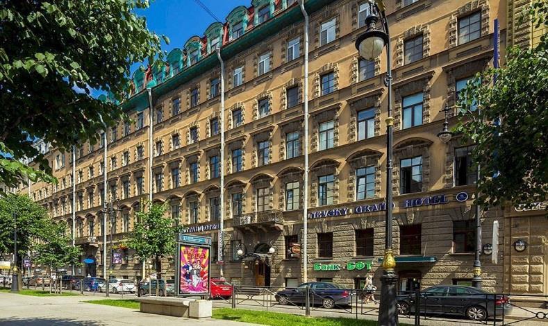 The "Nevsky Grand Hotel" features 137 rooms, including 120 standard rooms, 12 superior rooms and 5 suites.