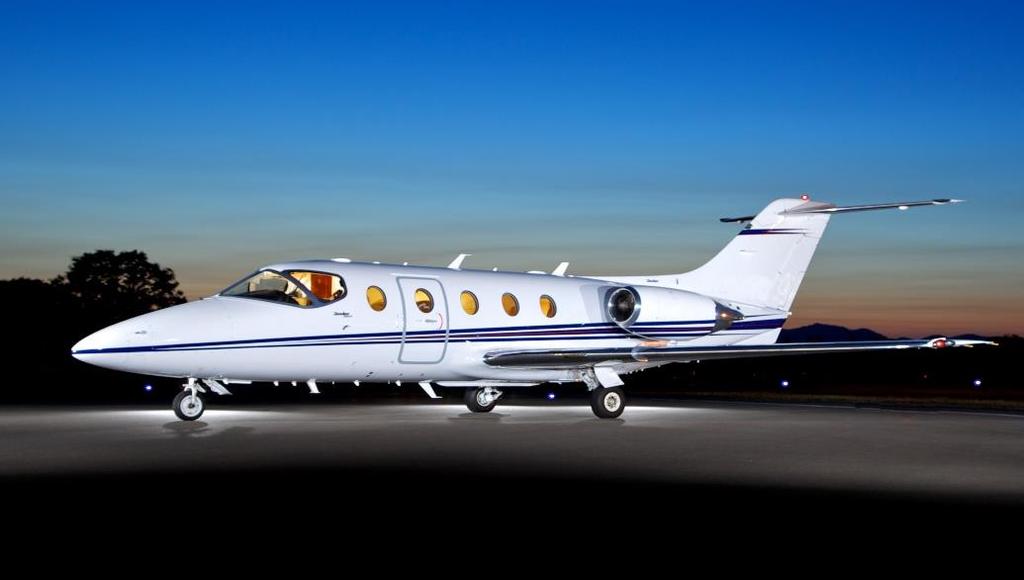 Hawker 400 XP The 400 XP, is a twin-engine jet corporate aircraft slightly bigger than the 400 A.