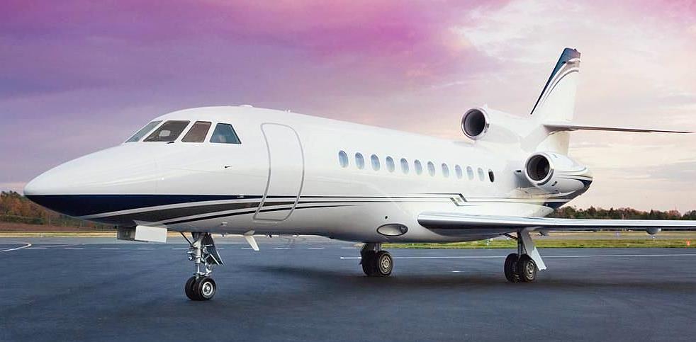 Falcon 900/B/EX/LX The Dassault Falcon 900 is one of the most technologically advanced large