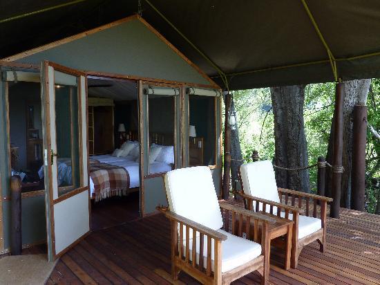 The tents feature handcrafted beds dressed with fine linens and antique furniture along with oriental carpets that transport you to early 19th century Africa.