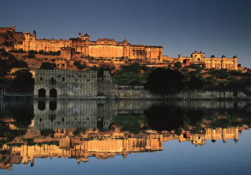 Visit Amber Fort, a UNESCO World Heritage site, on Day 6.