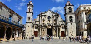 3 hours Old Havana City Tour This City Tour will take you to Paseo del Prado, the Central Park, the Grand Theatre of Havana, the Capitol building, the Museum of Fine Arts and Museum de la Revolución.
