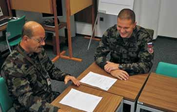 STROKOVNI ČLANKI 18 Major Zdenko Korošec Spremljanje pouka v vojaškem šolstvu Kot vsak poklic je tudi učiteljski sestavljen iz več spretnosti, ki se združujejo v strategijo.