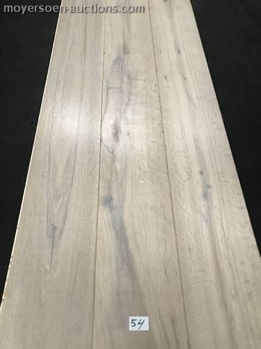 1140 52 115,52 m² approx. Oak multilayer parquet floor, color: ivory oak matt uv oiled and brushed, thickness: 14.