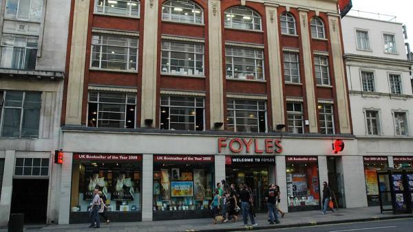 9. Foyles Foyles is the biggest book shop in the world. It has 5 floors with thousands of books. This shop has for sure every book you need.