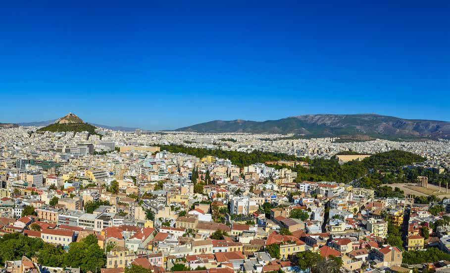 Athens enjoys a buzzing night life, with much to be found at the Plaka district - a sleepy village by day becoming a hive of activity by night!