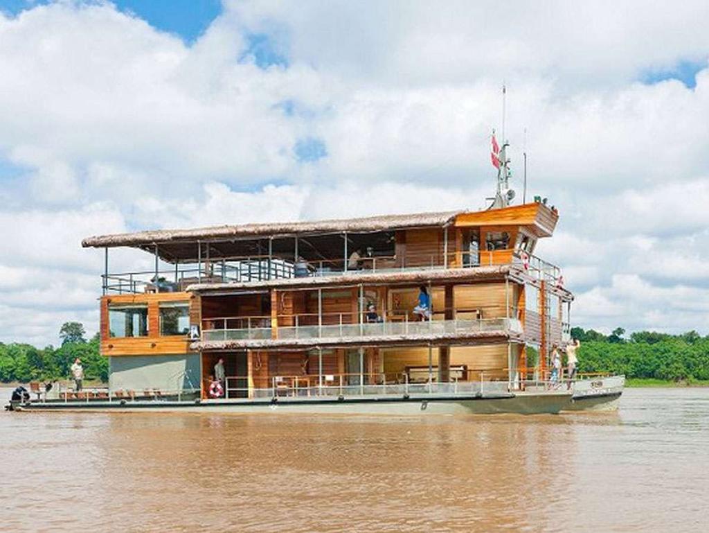 DELFIN I LUXURY AMAZON RIVER CRUISE 8 Passengers The new refurbished DELFIN I will be the epitome of privacy that will allow you to enjoy the most