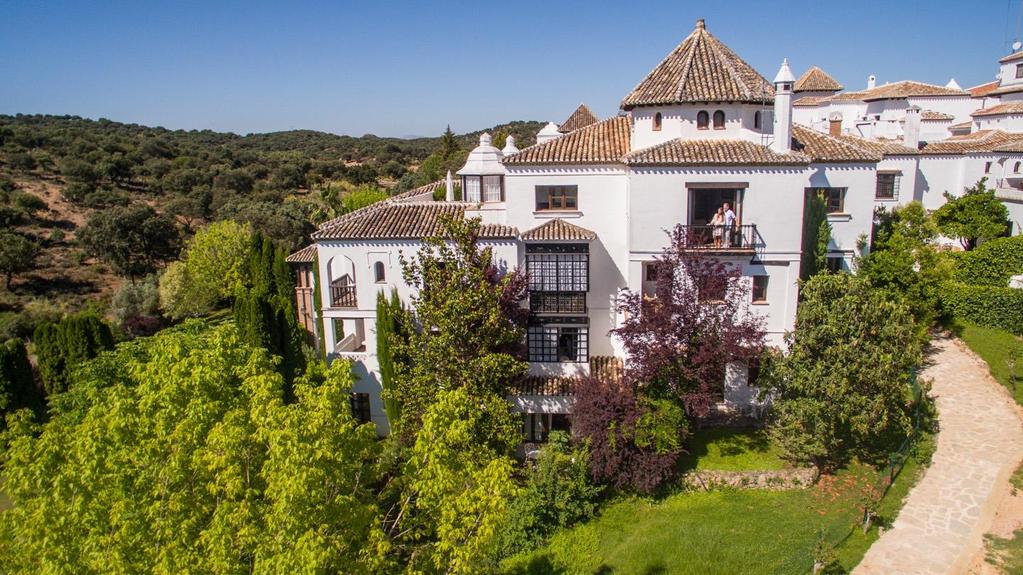 History More than 25 years ago, Dr. Egli, a successful Swiss businessman and lawyer, imagined an idyllic place where he could make his dream of living in the heart of Andalusia come true.