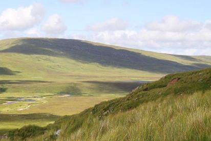 The interior hill and peatland slopes seem interwoven with no obvious foci.