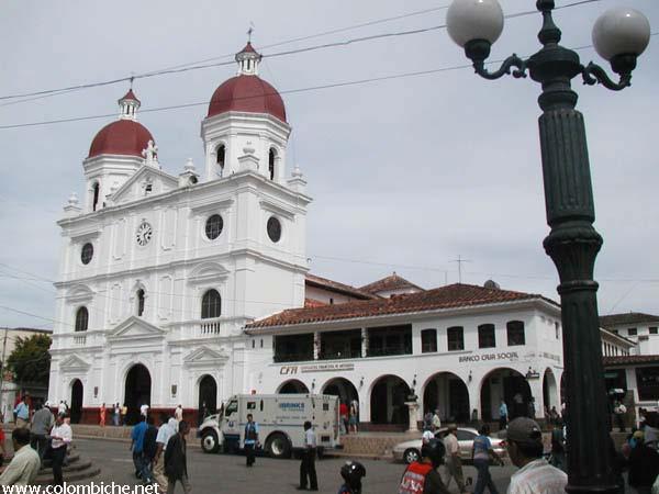 MEDELLIN RIO NEGRO COLOMBIA ASSISTANCE VISIT J. C. Monteza Perú R.
