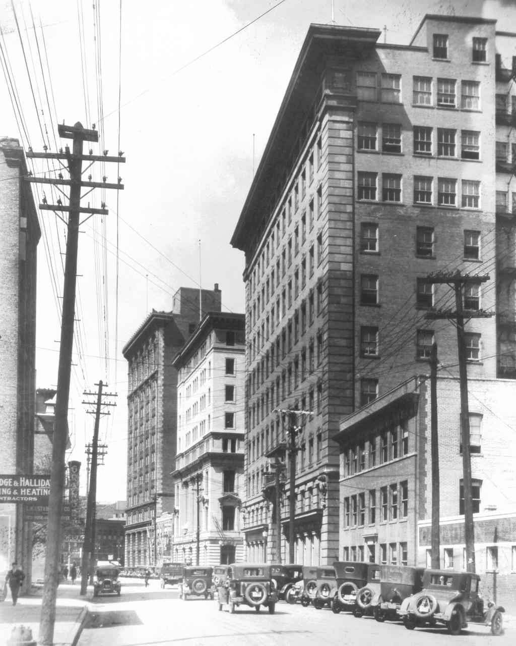 191 LOMBARD AVENUE (387 MAIN STREET) UNION TOWER BUILDING 3 2 1 Plate 4 Lombard Avenue, ca.1915.