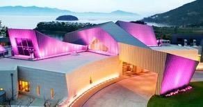 Operator Selection/Negotiation Hilton Namhae Golf and Spa Resort Horwath HTL was engaged by Emerson Pacific to source a suitable operator for their resort project in southern Korea and assist in the