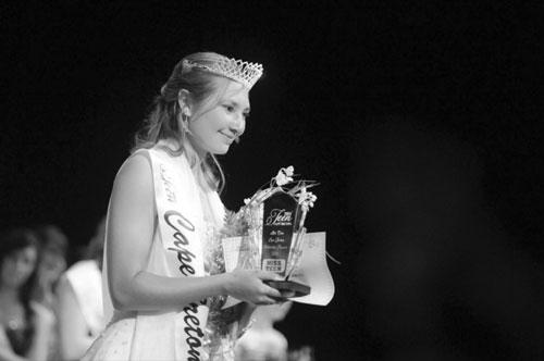PAGE 12 Miss Teen Cape Breton Crowned Photo Courtesy of Ratchford Photographic Studios On the evening of August 26th 2011, Miss Teen Ingonish, Rebecca Blakeney was crowned as the first Miss Teen Cape
