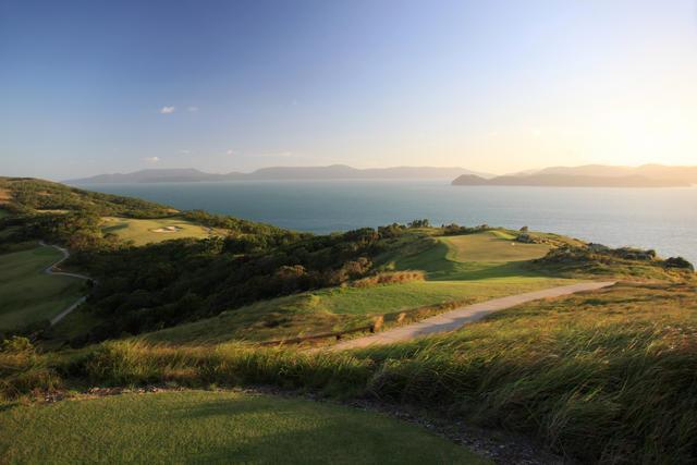 qualia Golf Getaway Test your skills on Australia s only island championship golf course with a round of golf at the Hamilton Island Golf Club on neighbouring Dent Island.