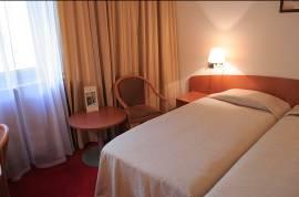 13. ANNEX 2 Hotels Category 4* In the hotel: - 251 comfortable rooms - free wireless Internet, - business center - panoramic view restaurant with original cuisine "Vernissage" - lounge bar "Gallery"