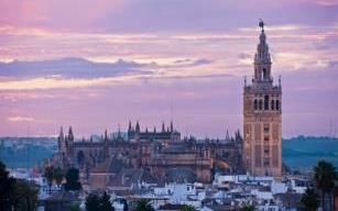 1. Fascinating & Monumental Seville Price: 60,00 /person (VAT included) Duration: 4 hours Operating Days: Monday, Tuesday, Wednesday, Thursday 09:15 h