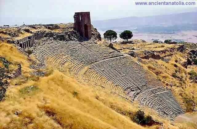 You also have the opportunity to tour the magnificent antique site of Pergamum