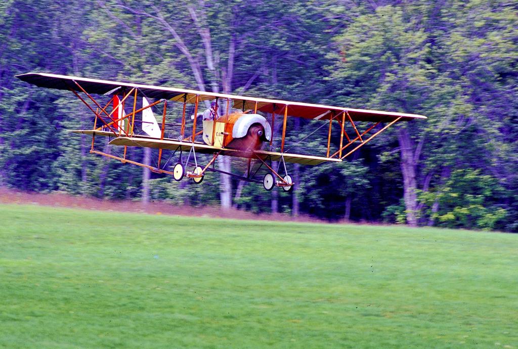 Staff photo by Guy Aceto Dawn Patrol on the Hudson In upstate New York, carefully rebuilt World War I and 1920s era aircraft take to the skies once more.