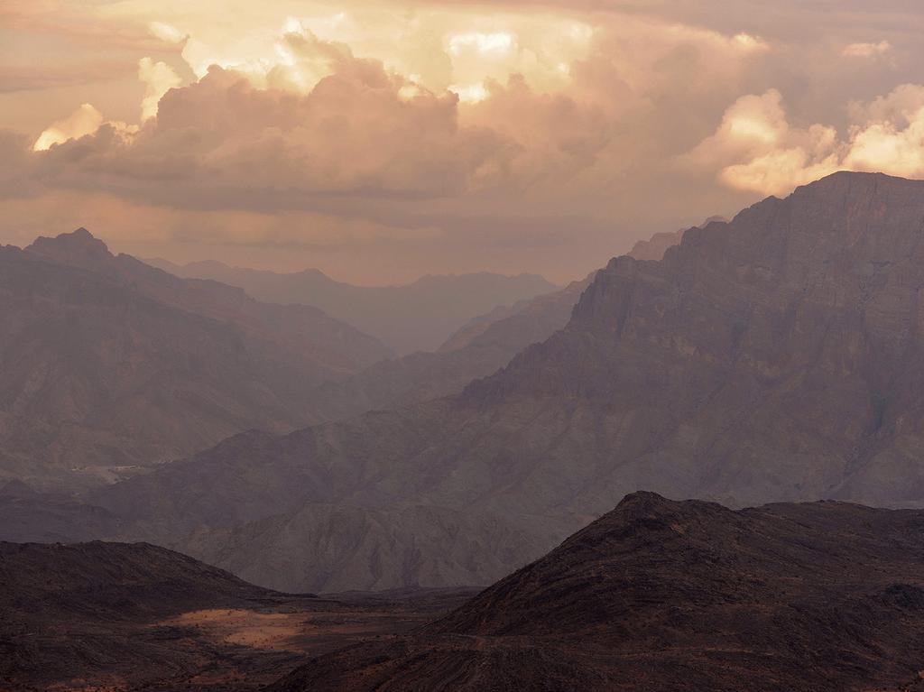 MOUNTAINS In Oman, there are two large mountain ranges. Al Hajar Mountains in the north and the Dhofar Mountains in the south, near the border with Yemen.
