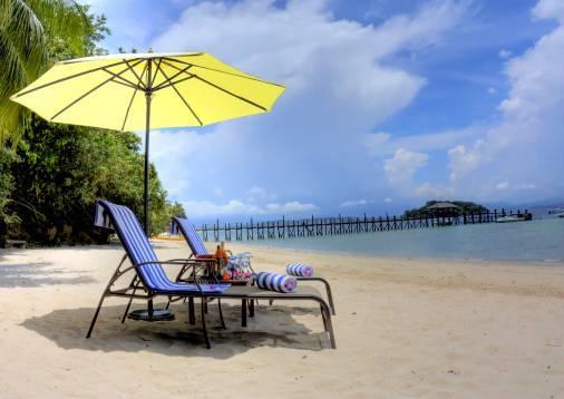 Sulphur Water or free and easy, Transfer back to Kota Kinabalu City, Seafood dinner at local restaurant, Expected arrive at Hotel and Free at leisure.