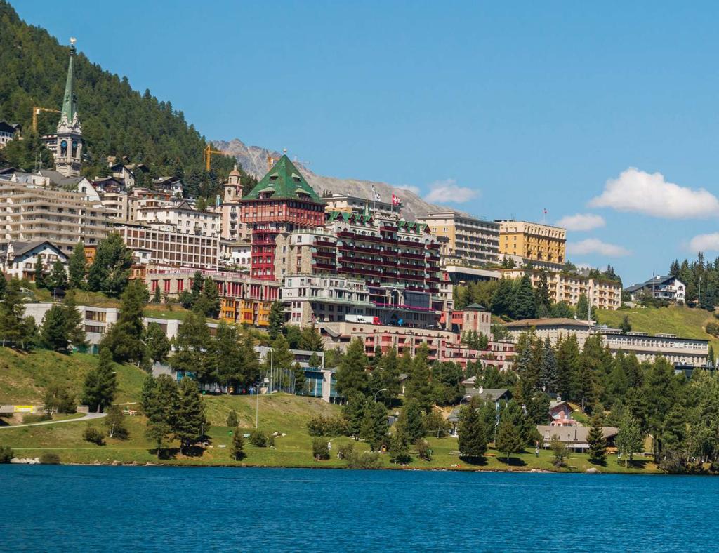 Delightful lakes and mountains paradise Flims Chur