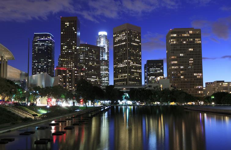 Some of the main attractions in the financial district include OUE Skyspace LA, FIGat7th and Wilshire Grand Center.