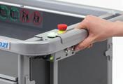 Control On the pushing handle practical to use and extremely simple to operate ergonomically with one hand by
