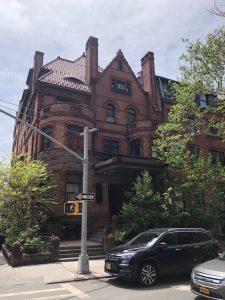 [caption id="attachment_5518" align="aligncenter" width="225"] beautiful historic residential house on Henry Street[/caption] 3) 6:30 p.m. All Aboard!