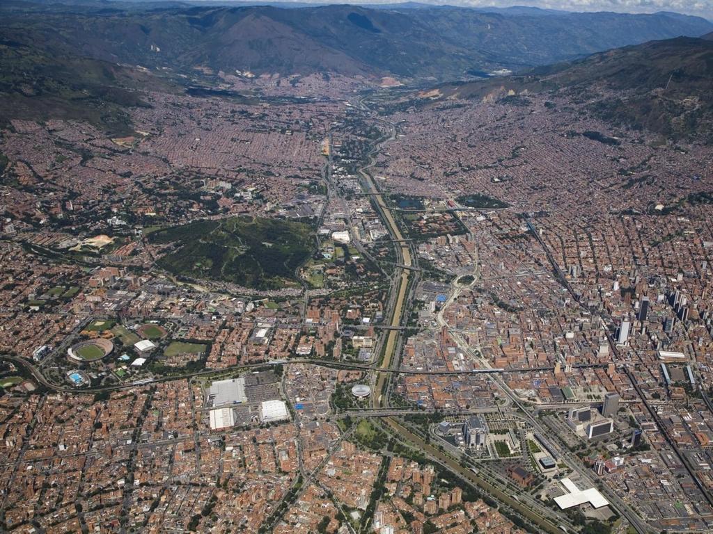 Medellin s Population: 2 417.325 inhabitants Metropolitan area population: 3 638.869 inhabitants Extension: 380.