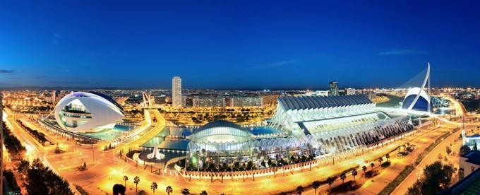 VALENCIA SURVIVAL GUIDE 1. ABOUT VALENCIA Valencia is the third biggest city in Spain, with an approximate population of 800.