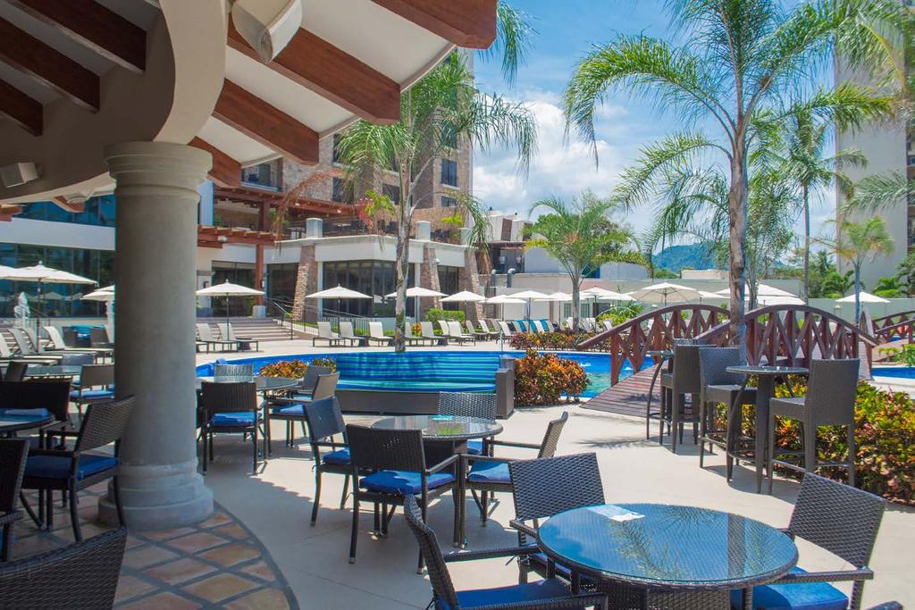 OUR BARS AND RESTAURANTS To make your vacation even more enjoyable, Croc s Resort & Casino has created a variety of delightful bars and restaurants to make the best of