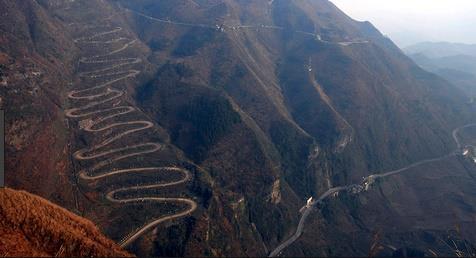 Guizhou Plateau cut by the surging Maling River.