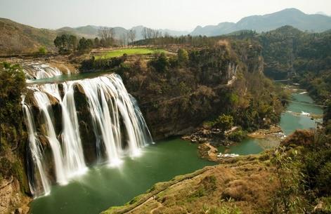 Next is the Tianxingqiao Scenic Area, a scenic area composed of water, rocks, forests and caves.