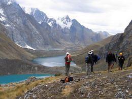 From here, weather permitting, we will enjoy excellent views of the Yerupaja and Siula Grande peaks.