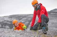 At the right location we give everyone a chance for a short and easy introduction of ice climbing.